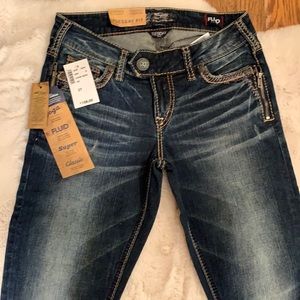 NWT. Silver jeans